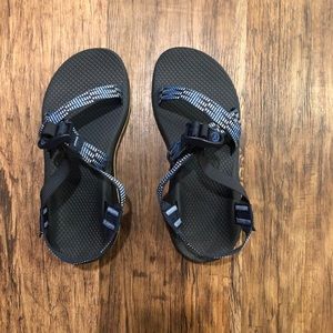 Chaco women’s sandals never worn